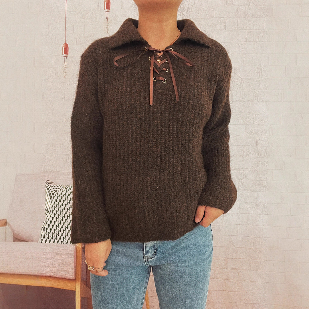 Pull décontracté pour femmes avec un laçage féminin et un tricot doux Chic & Stil