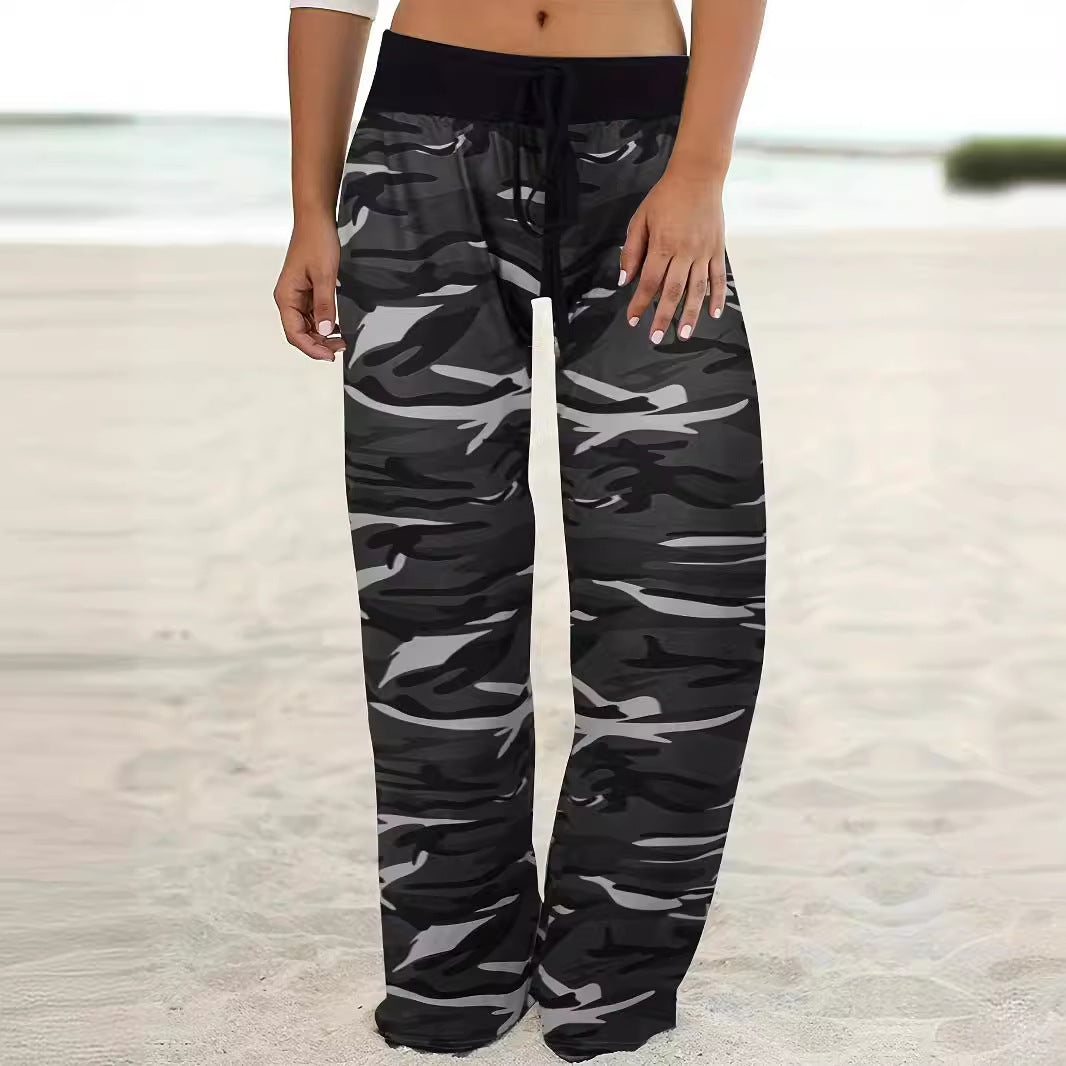 Ladies leisure pants with modern camouflage look Lune London