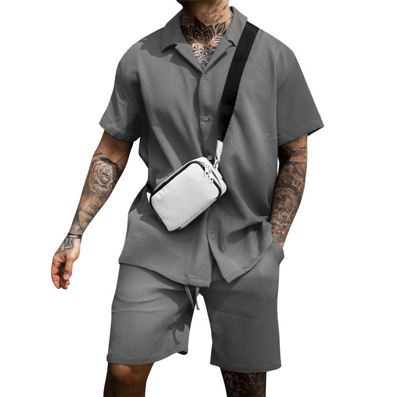 Casual short-sleeved shirt for men with a stylish fit and matching shorts Lune London