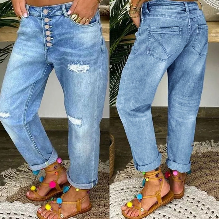 Women's Boyfriend Jeans with Button Closure and Distressed Details Chic Und Stil