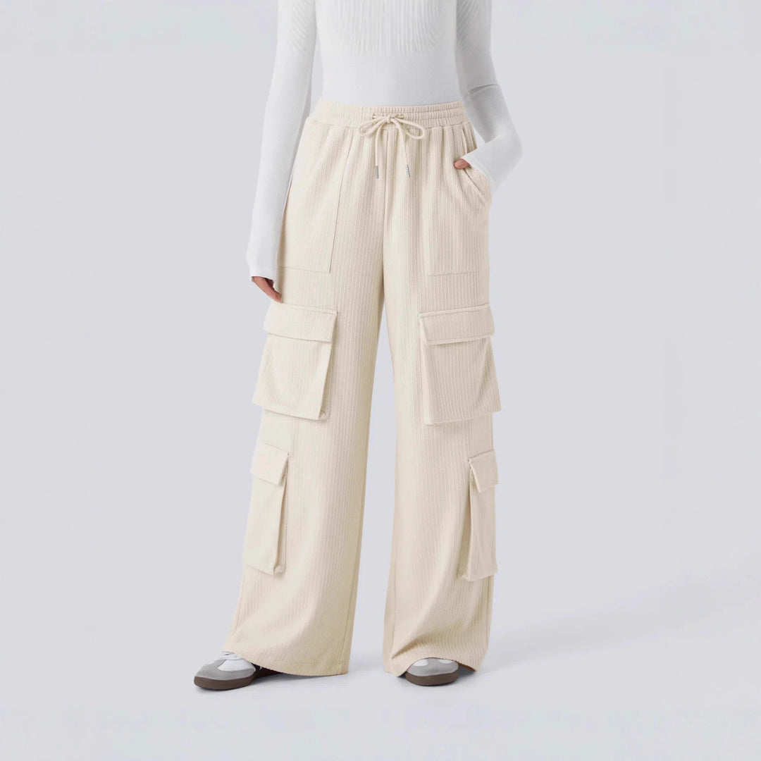 Ladies cargo pants with a wide cut and practical side pockets Lune London