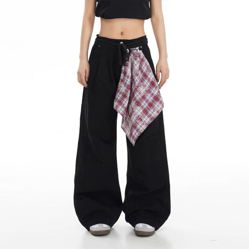 Baggy denim pants for women with practical fabric detail Lune London
