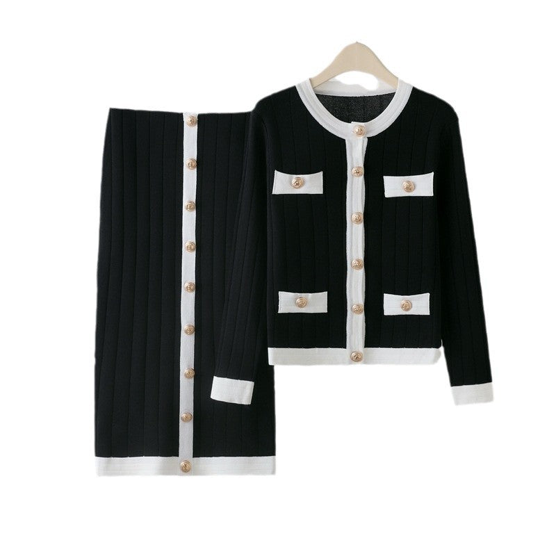 Stylish knitted set for women with decorative buttons and pockets Lune London