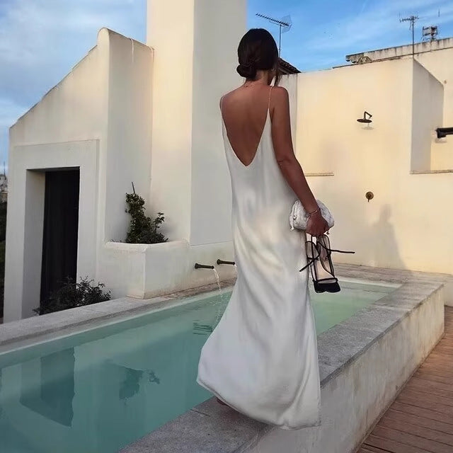 Maxi dress for women with side slit and modern straps Lune London