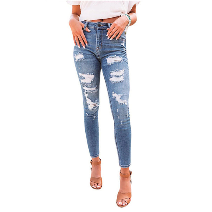 Ladies Skinny Jeans with fashionable destroyed effects Lune London