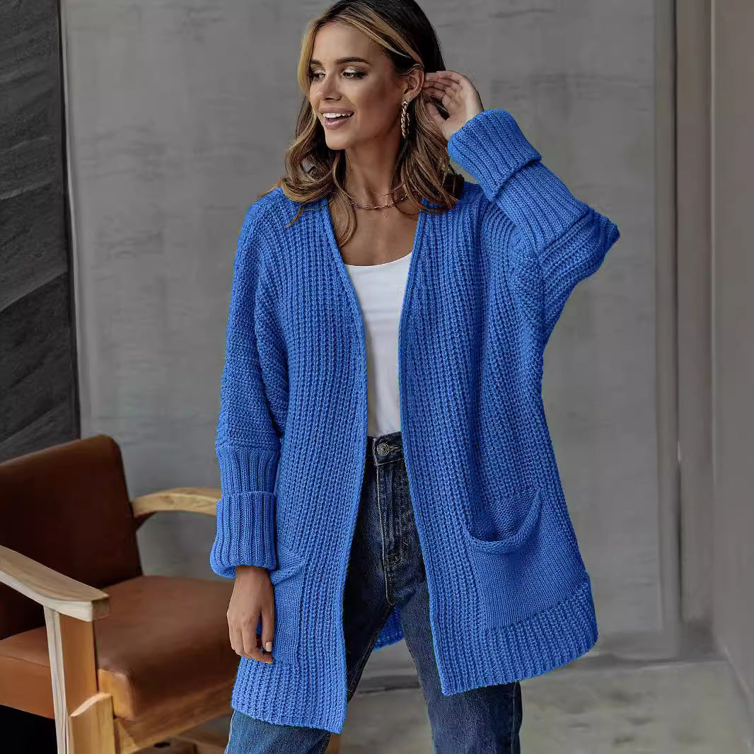 Chunky knit cardigan for women with practical pockets and oversized cut Lune London