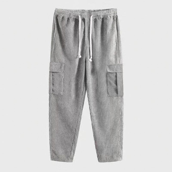 Casual cargo pants for men with elastic waist and practical pockets Lune London