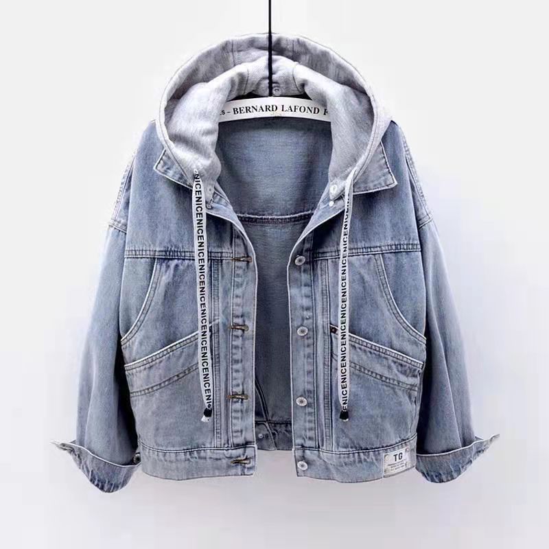 Veste en jean pour femmes avec hoodie intégré Chic & Stil