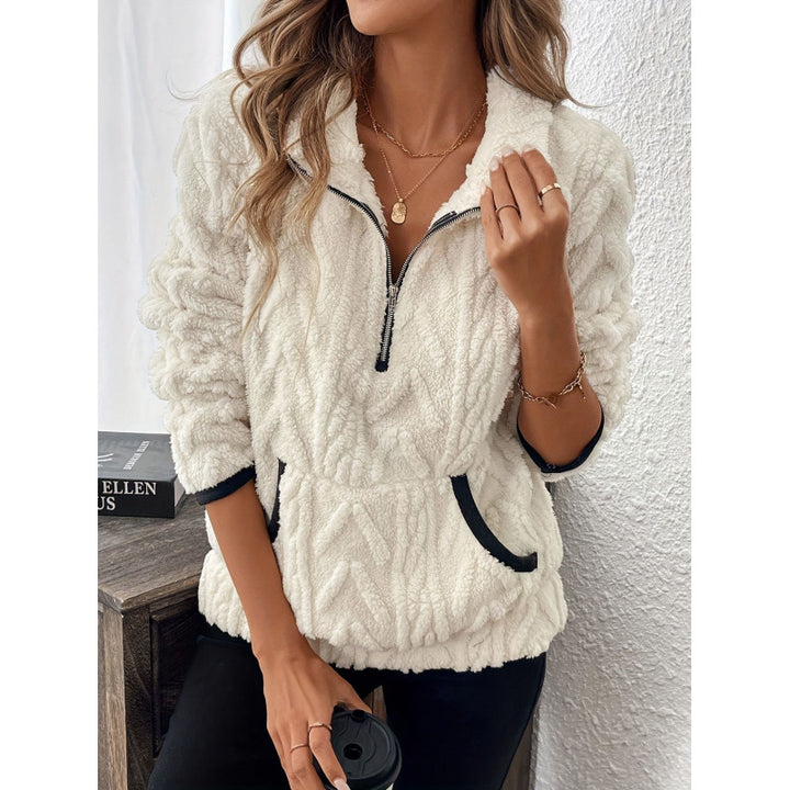 Ladies comfortable hoodie with high zip and practical pockets Lune London