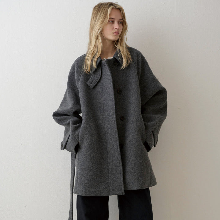 Manteau en laine matelassé pour femmes avec col élégant Chic & Stil
