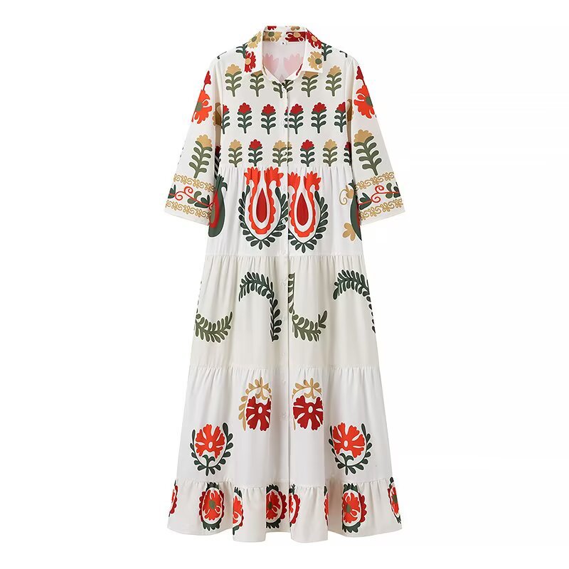 Women's maxi dress with floral pattern and flowy hem Lune London