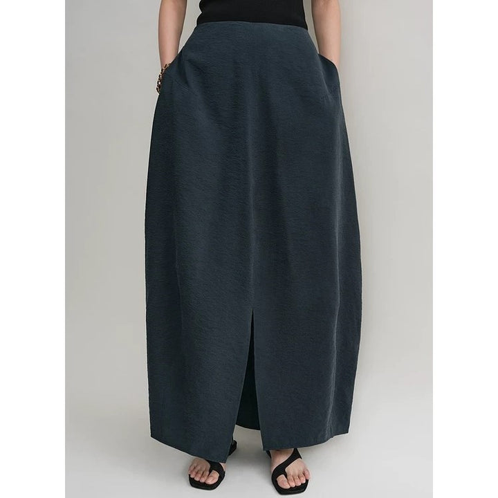 Women's maxi skirt with side slits and large pockets Lune London