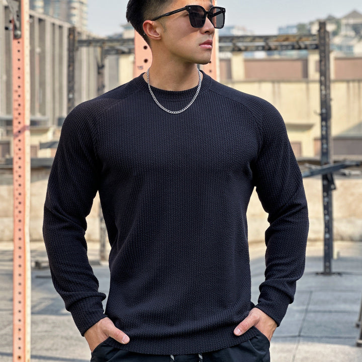Men's long sleeve training t-shirt with textured design and breathable fabric Lune London