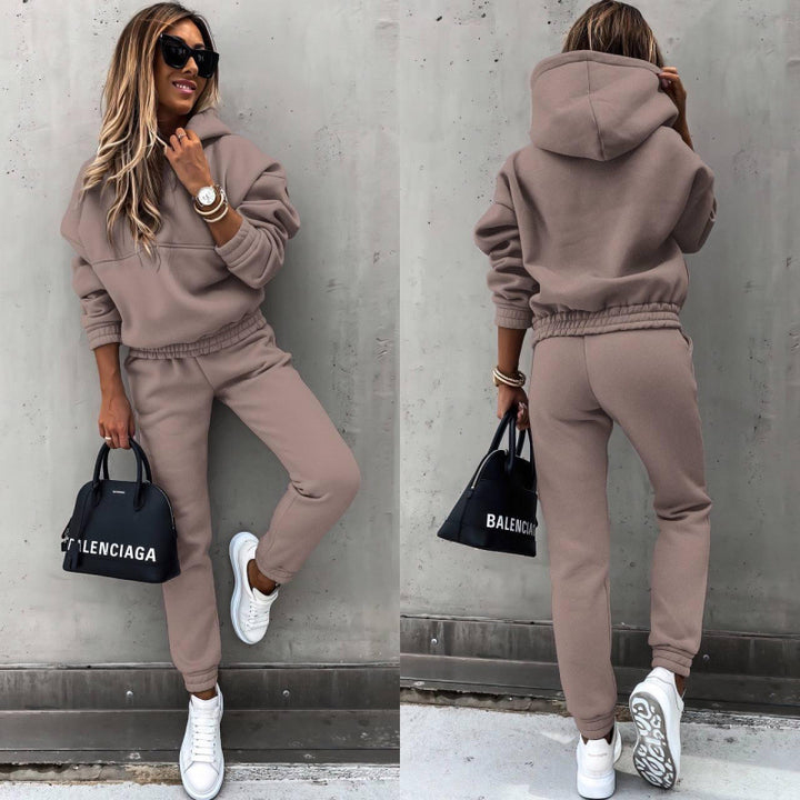 Casual tracksuit set for women with oversized sweater Lune London