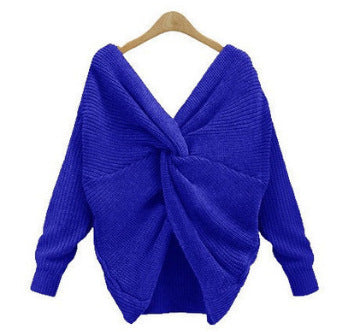 Knitted sweater for women with a unique back design and a deep V-neck Lune London