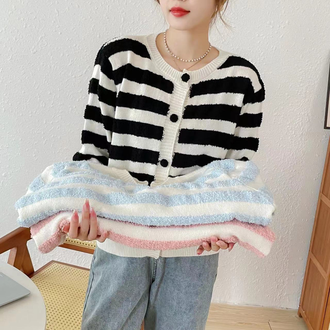 Ladies Cozy Knit Pullover with Chic Maritime Stripes and Style