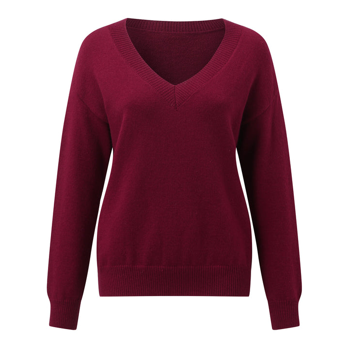 Women elegant V-neck sweater in soft material with drop shoulders Lune London