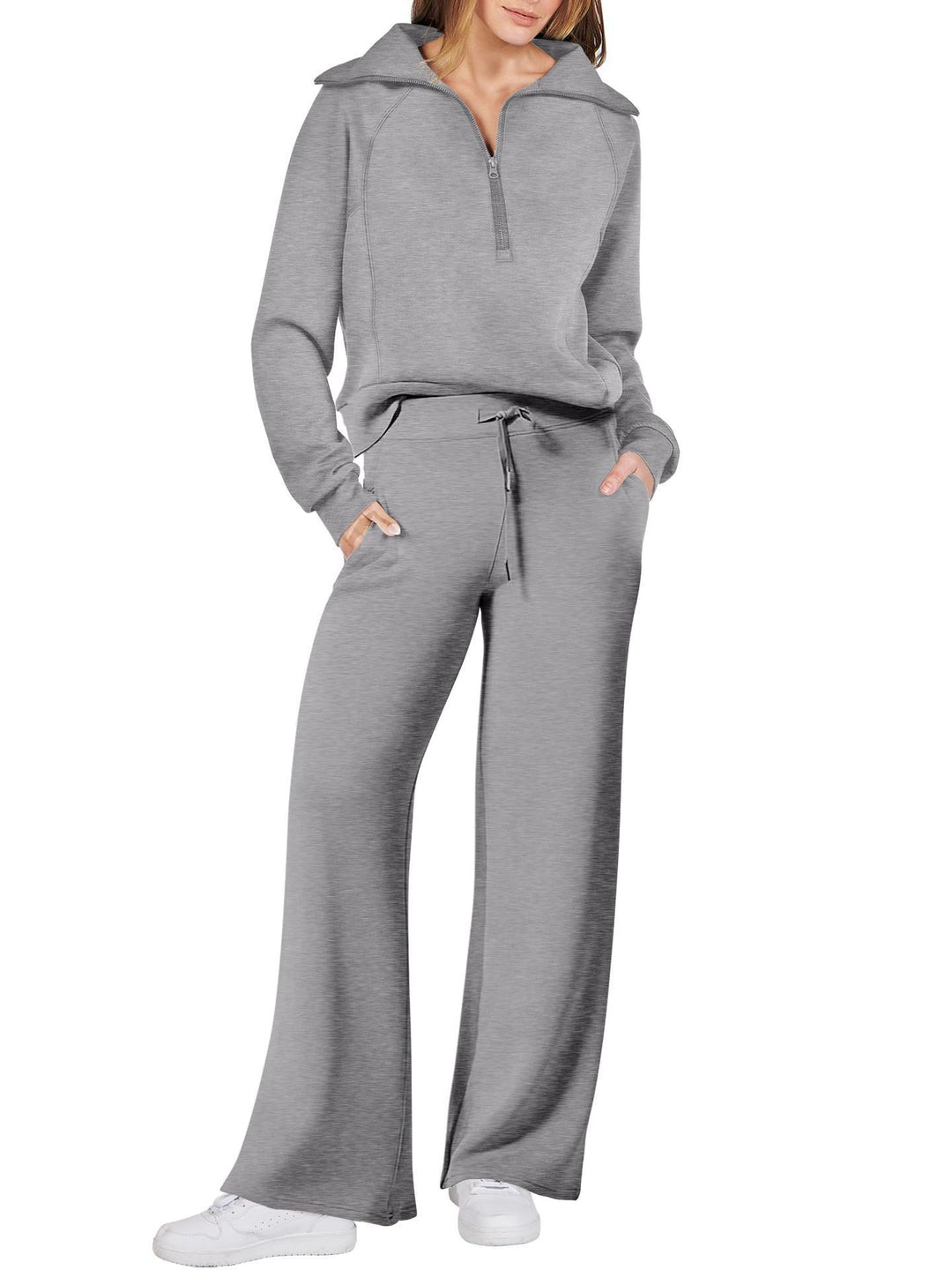 Lune London high-quality loose-fit women's sports set with high collar