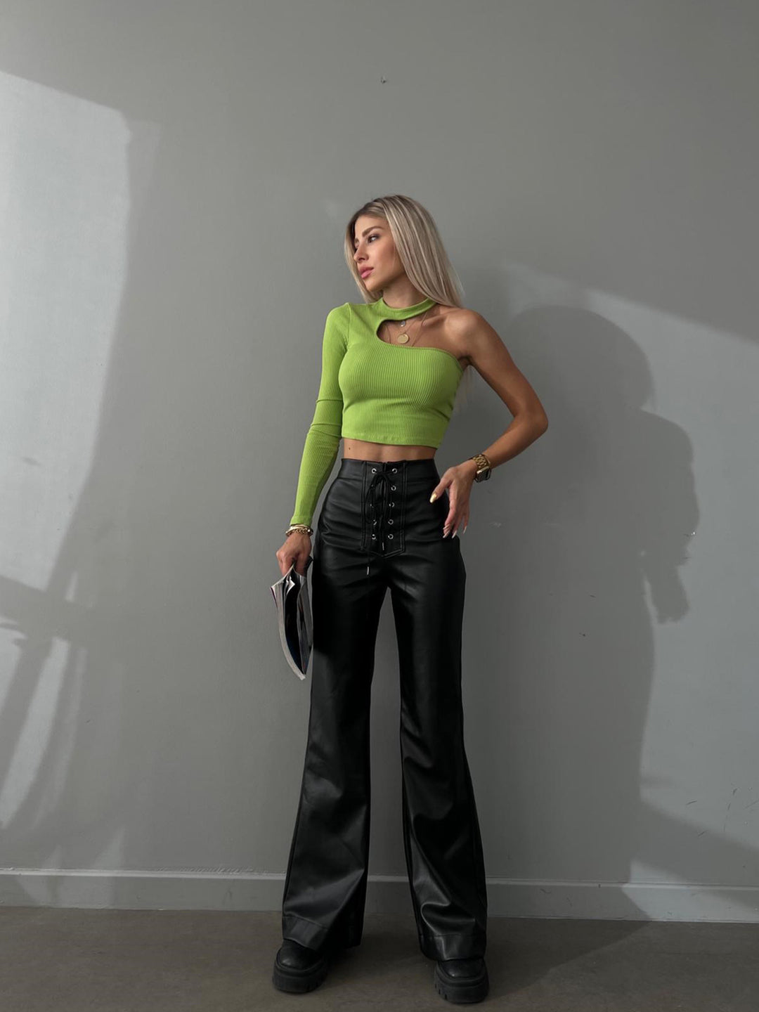 High-waisted pants for women with laces Lune London