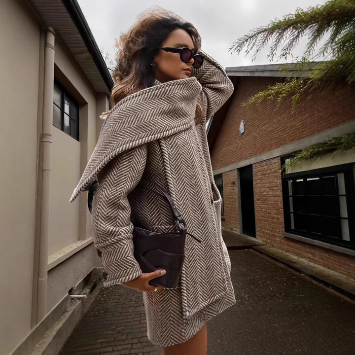 Ladies luxury oversized jacket with chic and stylish textured design