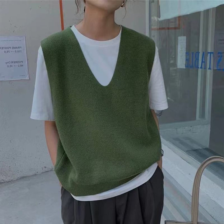 Gilet tricoté pour femmes avec décolleté en V profond et coupe aérienne Chic & Stil