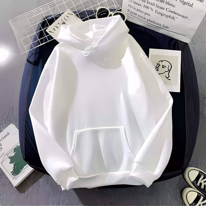 Hooded sweatshirt for women with soft lining and practical kangaroo pocket Lune London