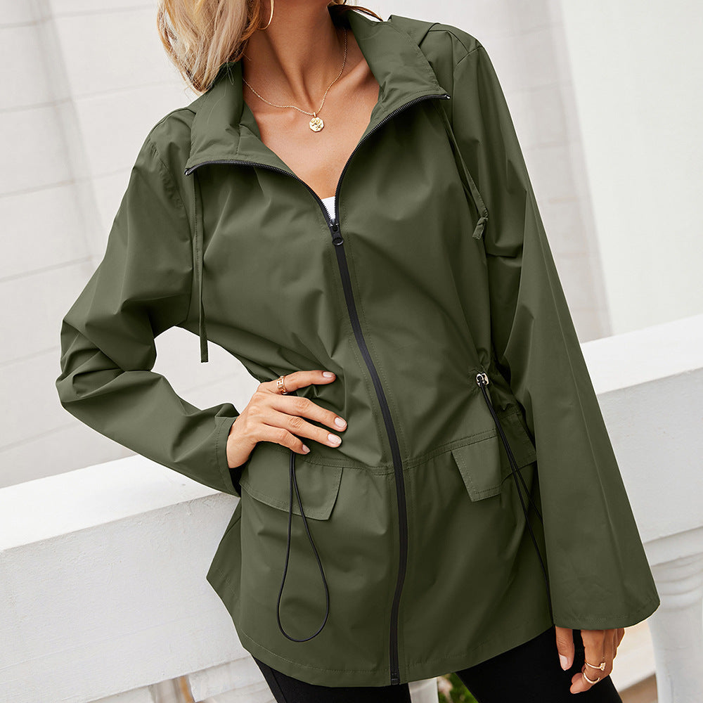 Veste de pluie légère pour femmes avec capuche et taille ajustable Lune London