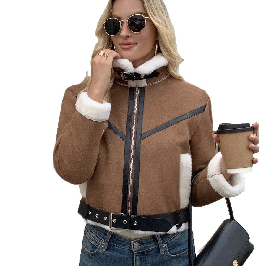 Trendy women's jacket with faux fur collar and final belt Lune London