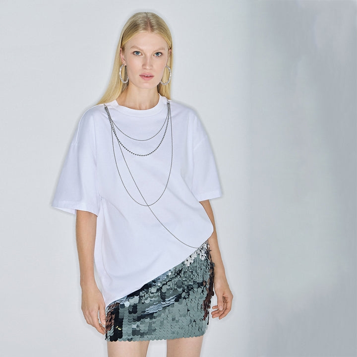 Oversized t-shirt for women with decorative chain accent Lune London