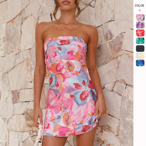 Mini strapless satin dress with elegant cut Chic & Stil