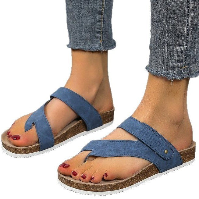 Women's thong sandals with comfortable footbed and modern cork design Lune London