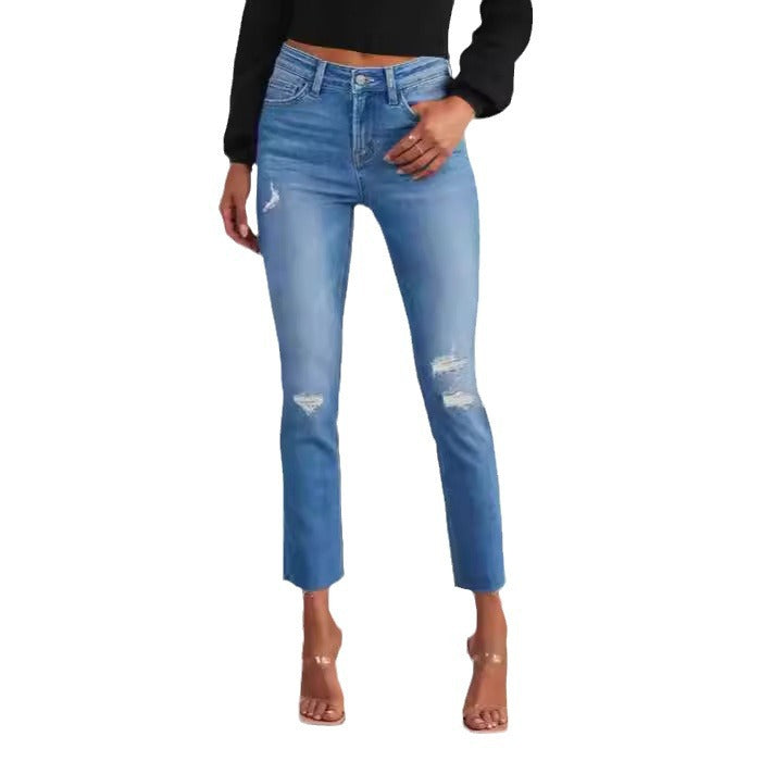 Ladies timeless jeans in modern cut with cropped leg Lune London