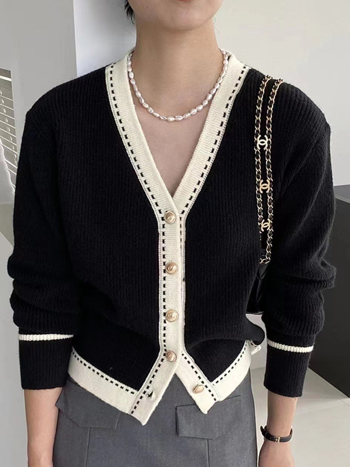 Cardigan de mode pour femmes avec détails contrastés Chic & Stil