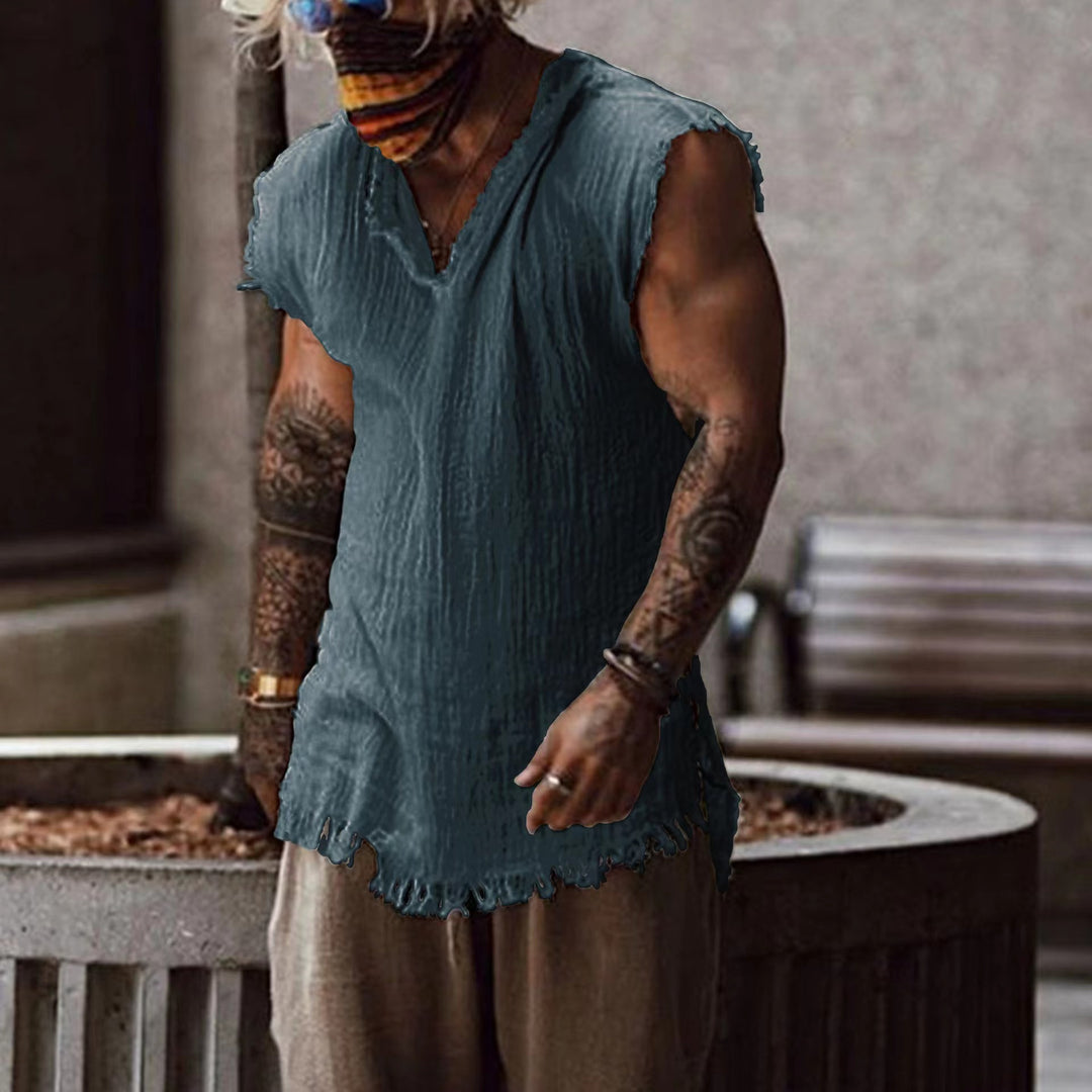 Casual shirt for men with V-neck and frayed hem Lune London