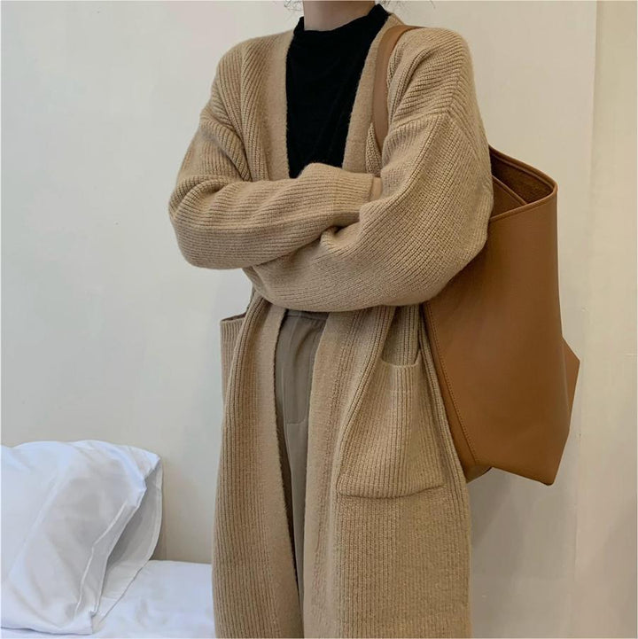 Cardigan en tricot épais pour femmes avec poches et coupe tendance Chic & Stil