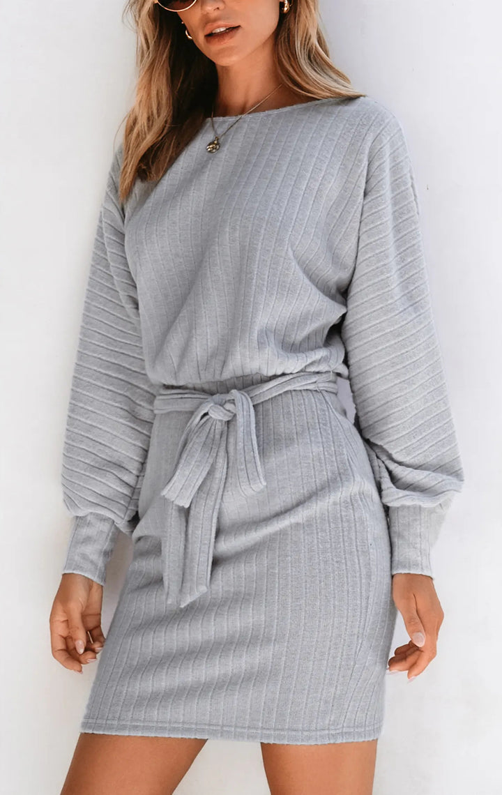 Elegant sweater dress for women with ribbed texture and belt Lune London