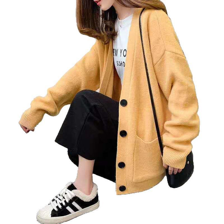 Fashion knit jacket for ladies with a soft material and an innovative cut Lune London