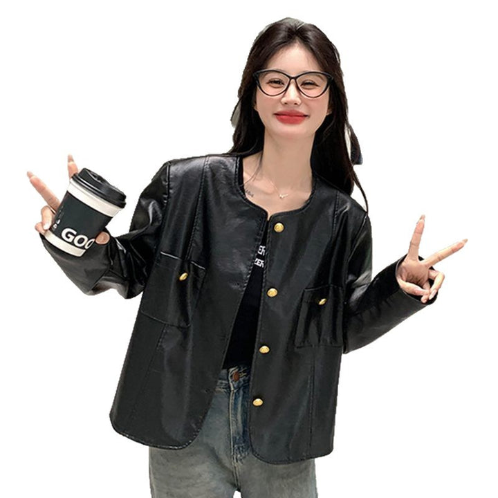 Veste en faux cuir pour femmes avec des boutons dorés Chic & Stil