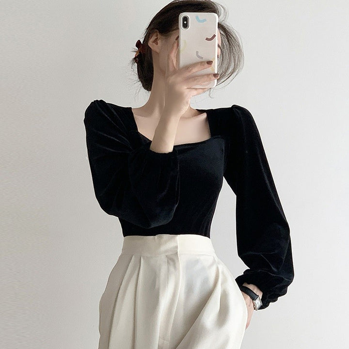 Women elegant knit top with puff sleeves and charming square neckline