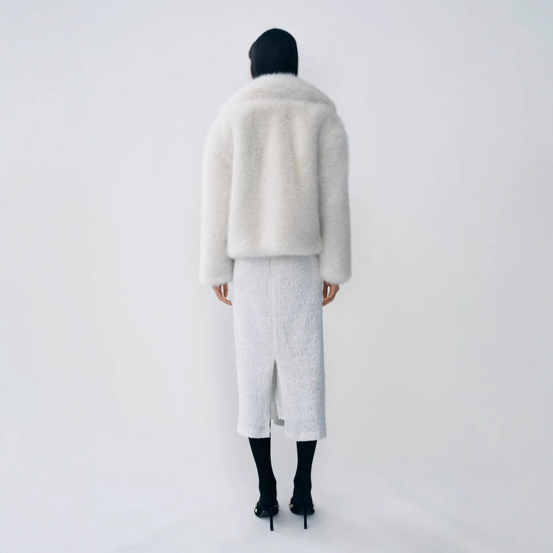 Women Short Plush Jacket with Wide Collar Lune London