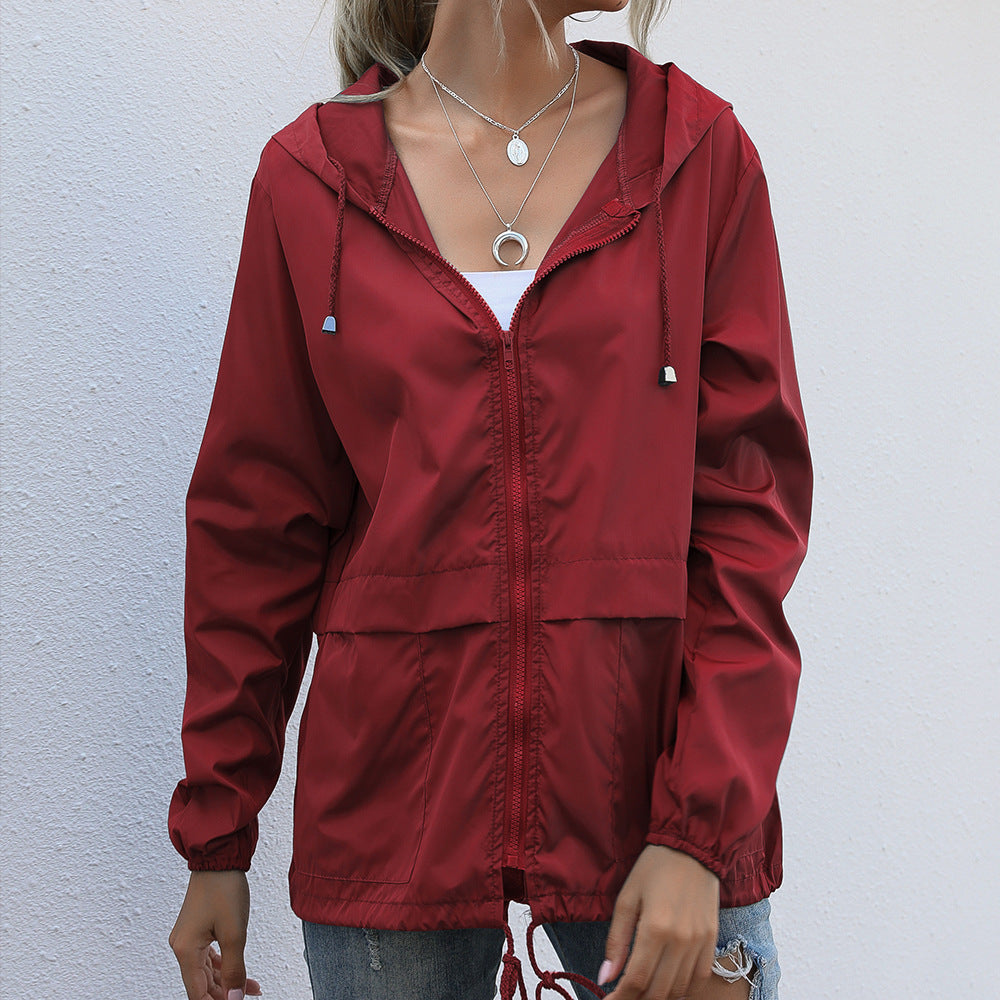 Leisure jacket for women with adjustable drawstring and lightweight material Lune London