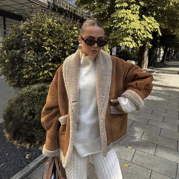 Cozy blazer jacket for women in teddy look with practical pockets Lune London