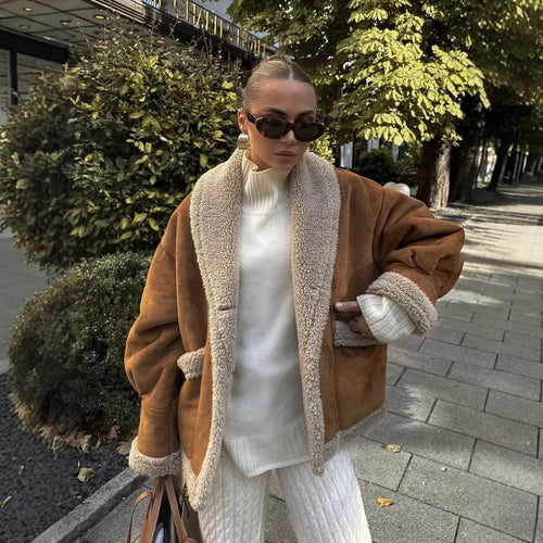 Cozy blazer jacket for women in teddy look with practical pockets Lune London