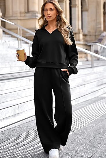 Ensemble de loisirs pour femmes avec décolleté en V et coupe ample Chic & Stil