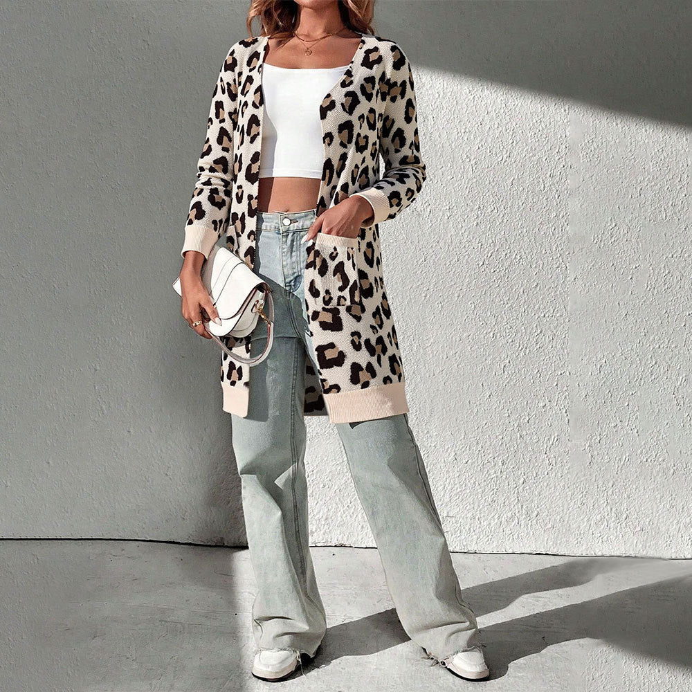 Women's cardigan with leopard print and practical pockets Chic & Stil