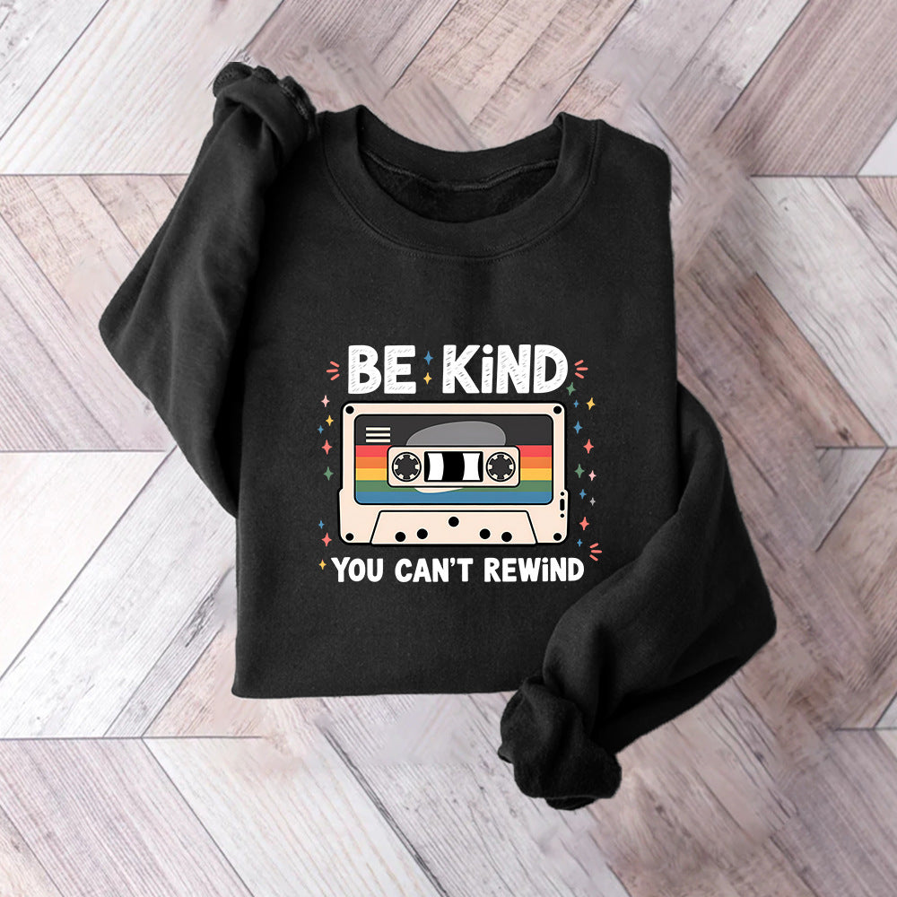 Sweatshirt femme avec design de cassette vintage et lettrage inspirant Chic & Stil