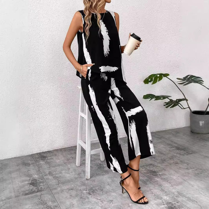 Two-piece women's set with a casual top and wide-leg pants Lune London