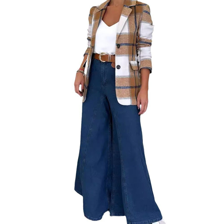 Plaid jacket for women with an elegant cut and casual details Lune London