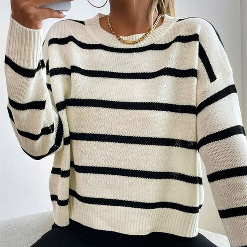Casual knitted sweater for women with captivating striped patterns Lune London