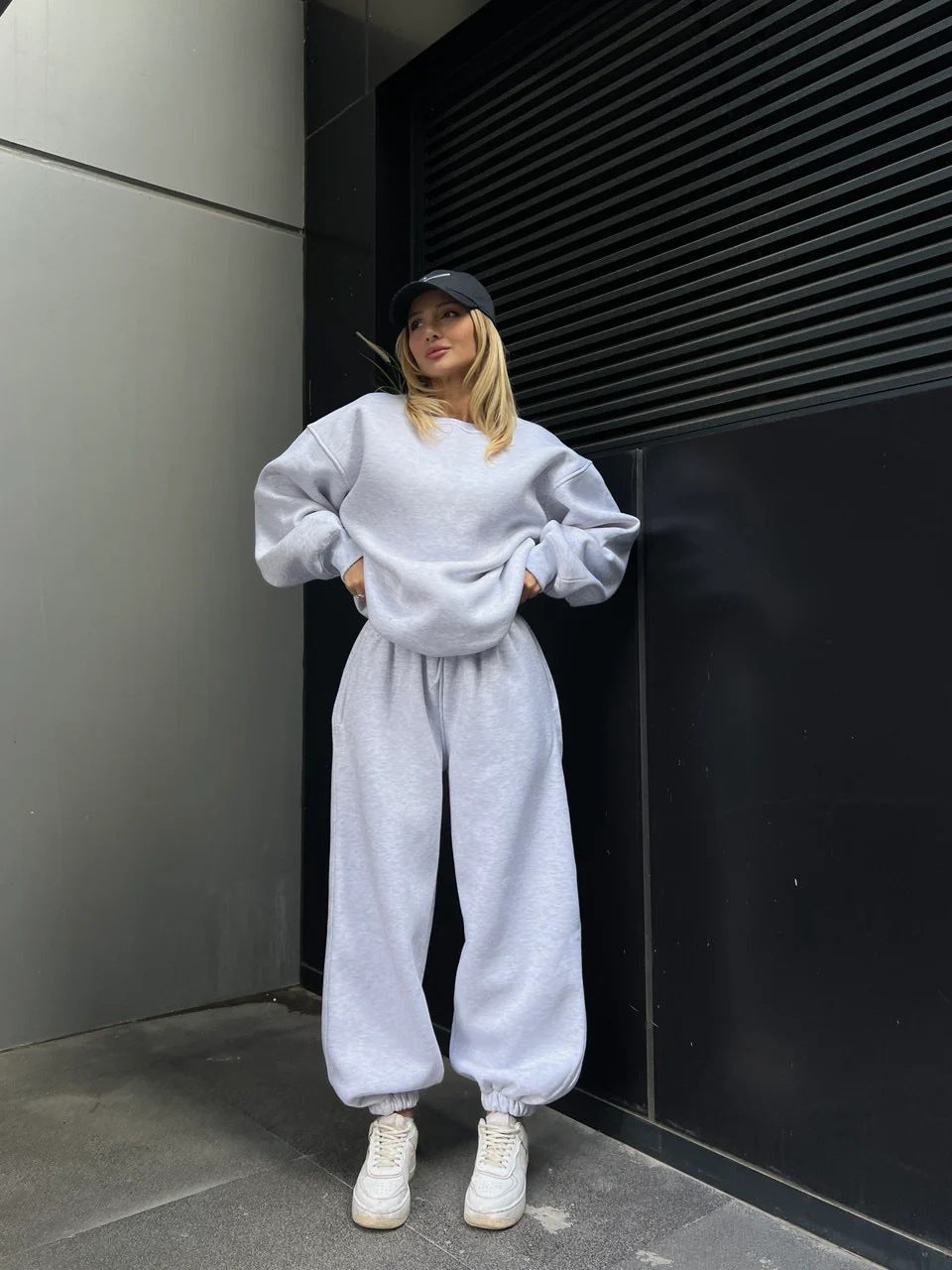 Lune London oversized casual sweatshirt and jogging set for women